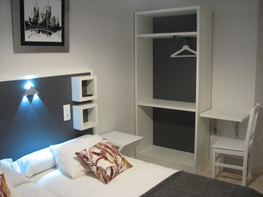 Hostal Meson Do Loyo Portomarin Room photo